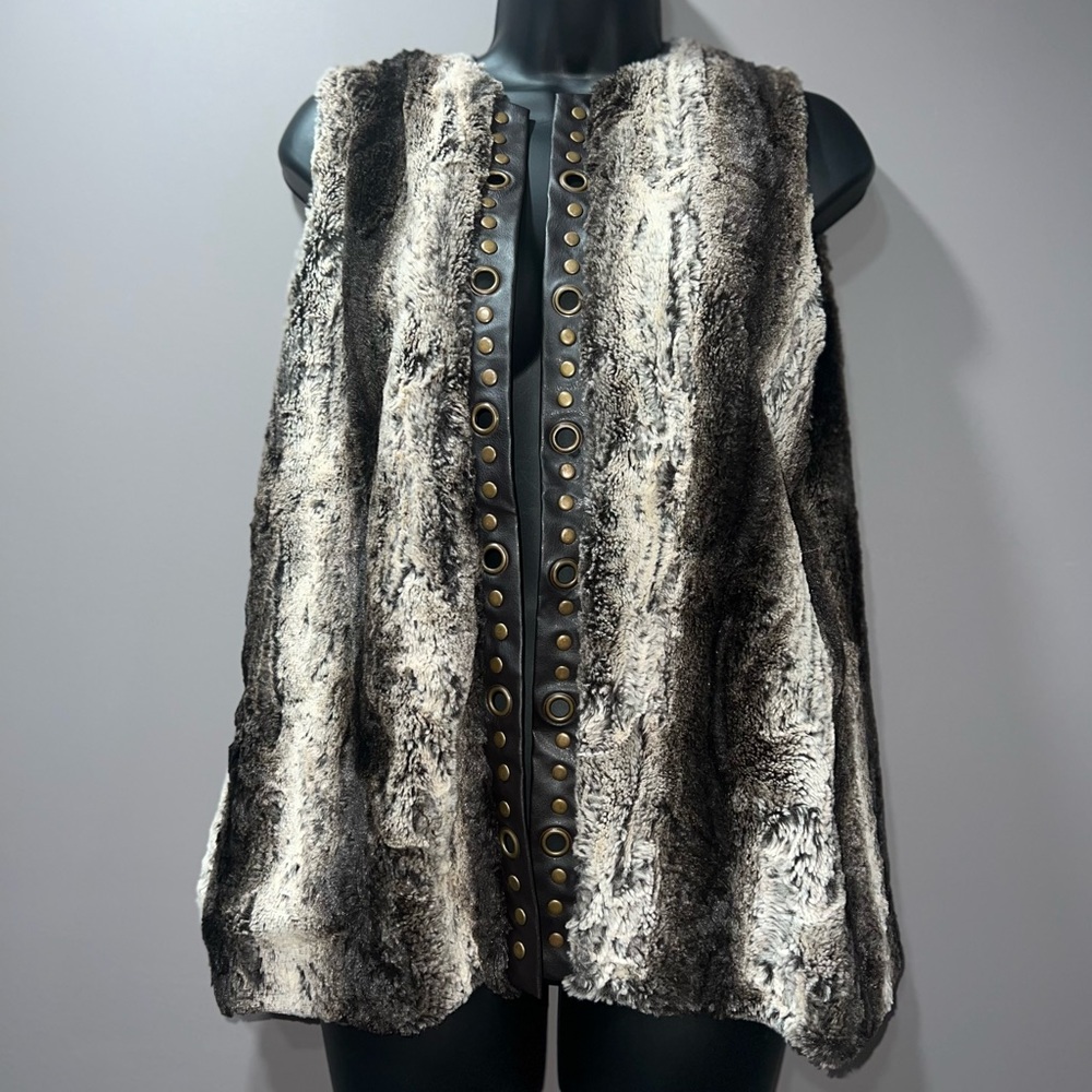 𐙚⋆˚✿˖° Reba Faux Fur Vest 𐙚⋆˚✿˖°